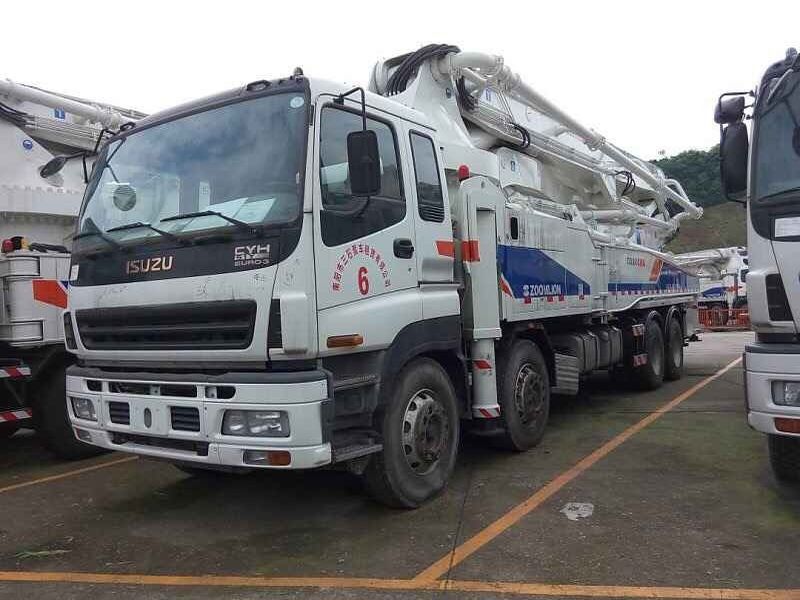 Аренда автобетононасоса Isuzu - 13 м